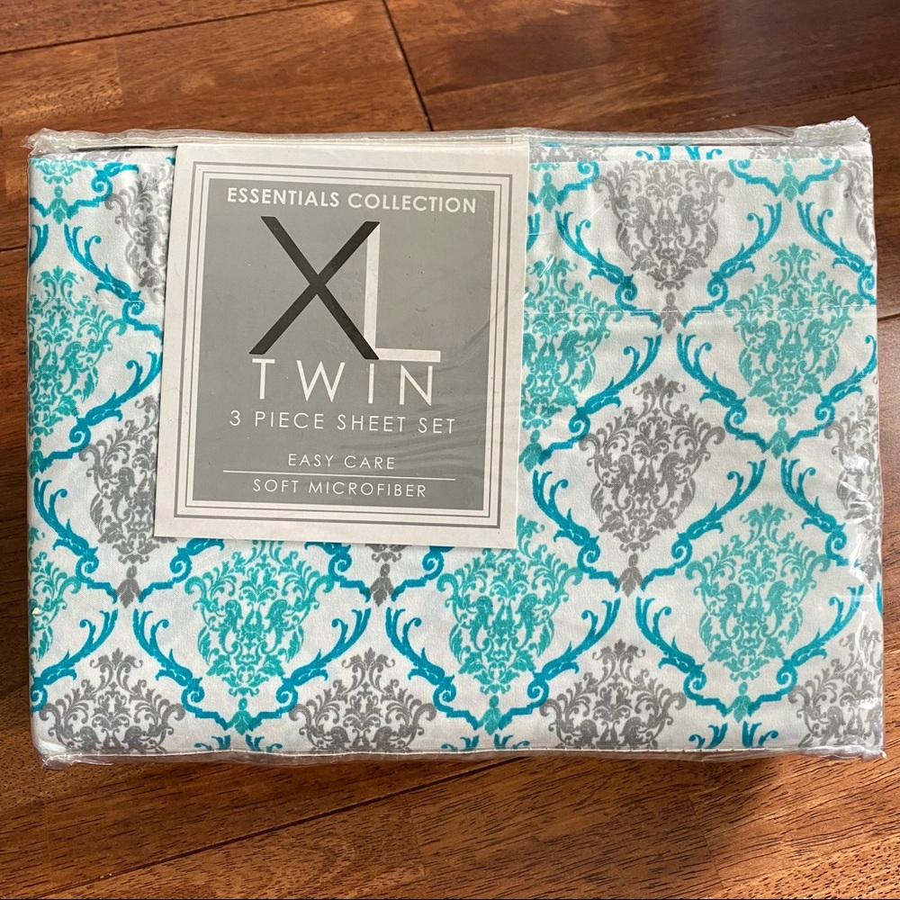 Essentials Collection Twin XL 3 Piece Sheet Set